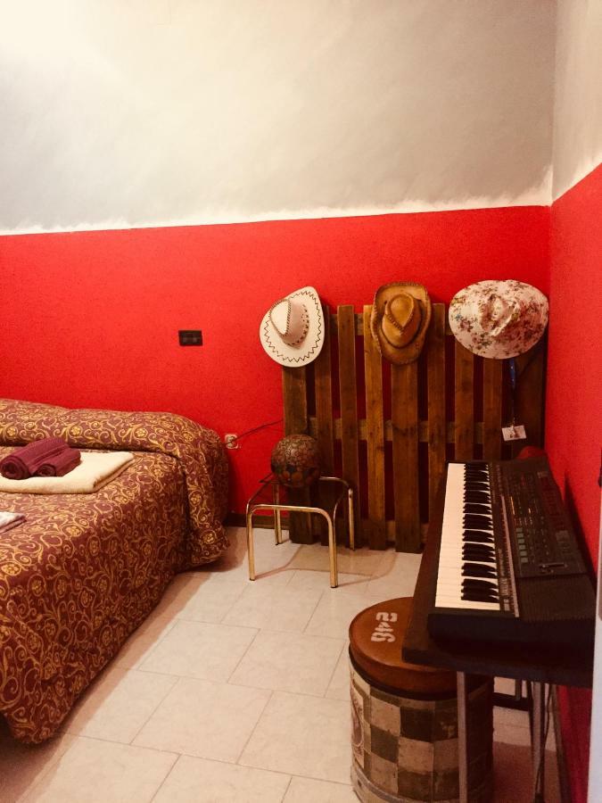 Il Girasole Apartment Castel Ritaldi Exterior photo