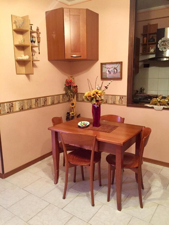 Il Girasole Apartment Castel Ritaldi Exterior photo